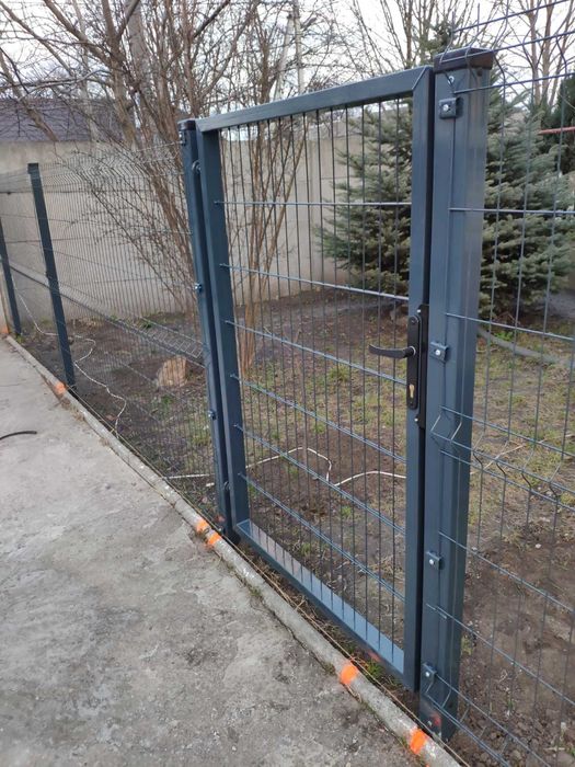 Сітка для огрожі, паркан з зварної сітки 3D, секційна огорожа