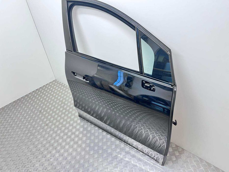 Mercedes-Benz EQE двері