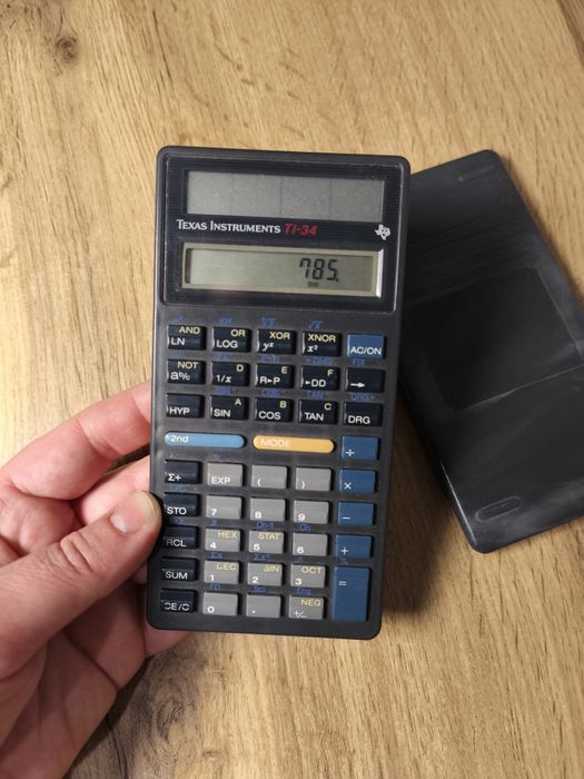 Винтажный научный калькулятор Texas Instruments TI-34