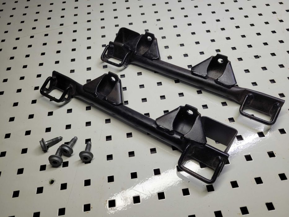 Mocowanie Isofix Audi OE A4 B6 B7 A6 C6 Seat Exeo Lewy + Prawy 8E0.813545B 8E0.813546B komplet śrubki