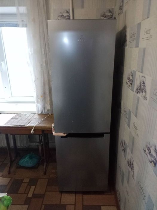 Сдается 2х ком кв. ЖД ост. Школьная 3.3 Кирпичный дом. Аккуратная.