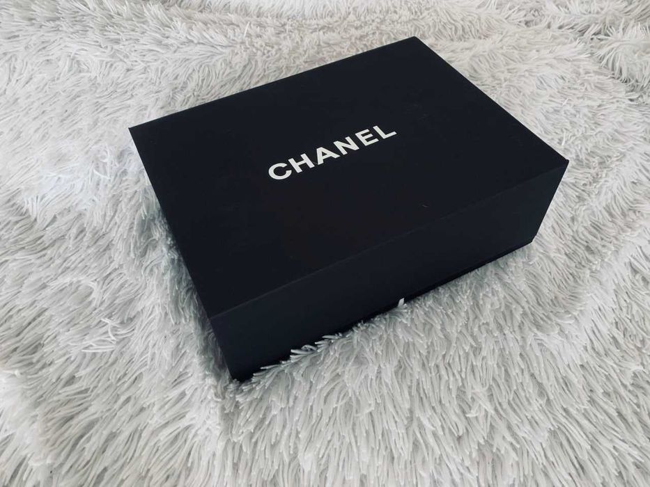 ДОГОВОРНАЯ Оригинальная фирменная коробка под сумку — Chanel