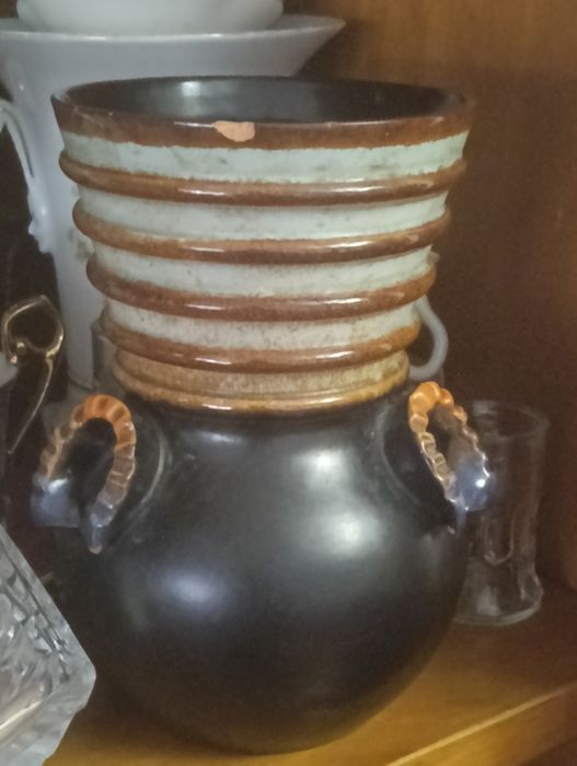 Bela jarra modernista