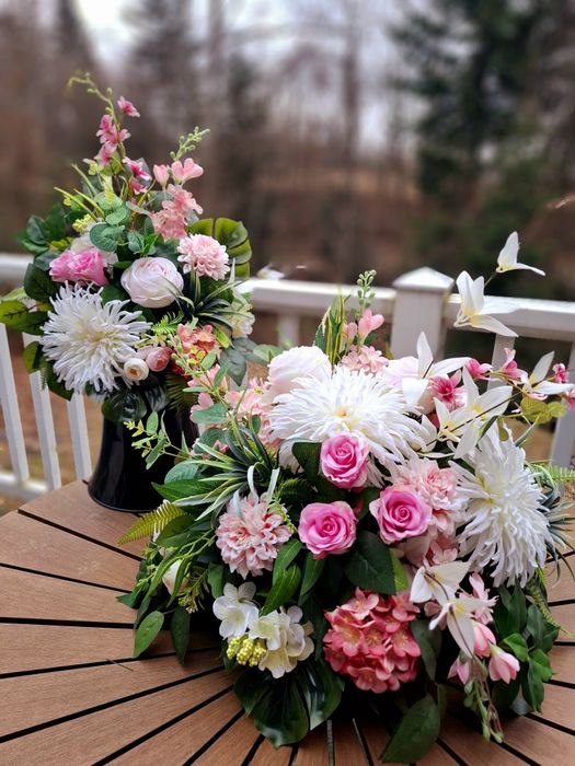 Elegancki komplet nagrobny - stroik + bukiet/ delikatne kolory premium