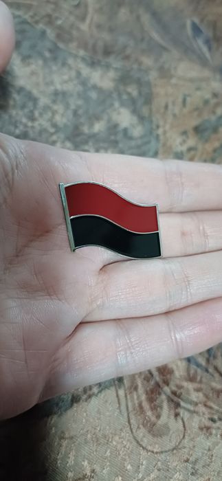 Значок флаг УПА.