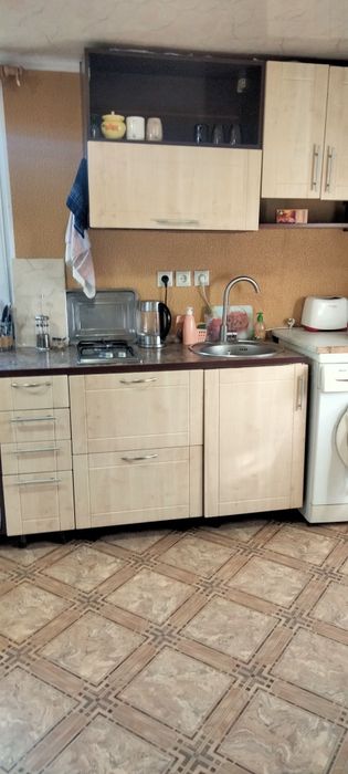 Продається затишний будинок.
