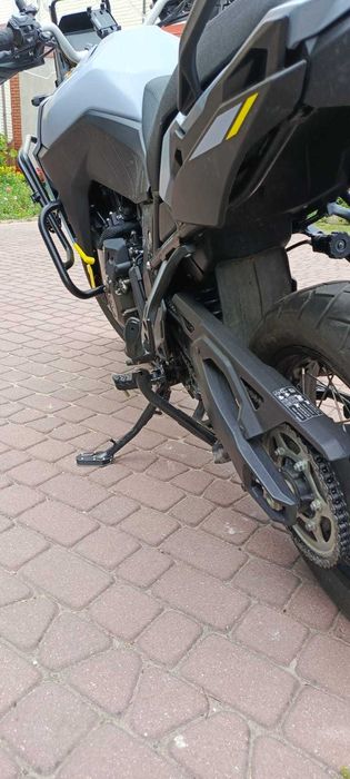 Poszerzenie stopki Suzuki DL800