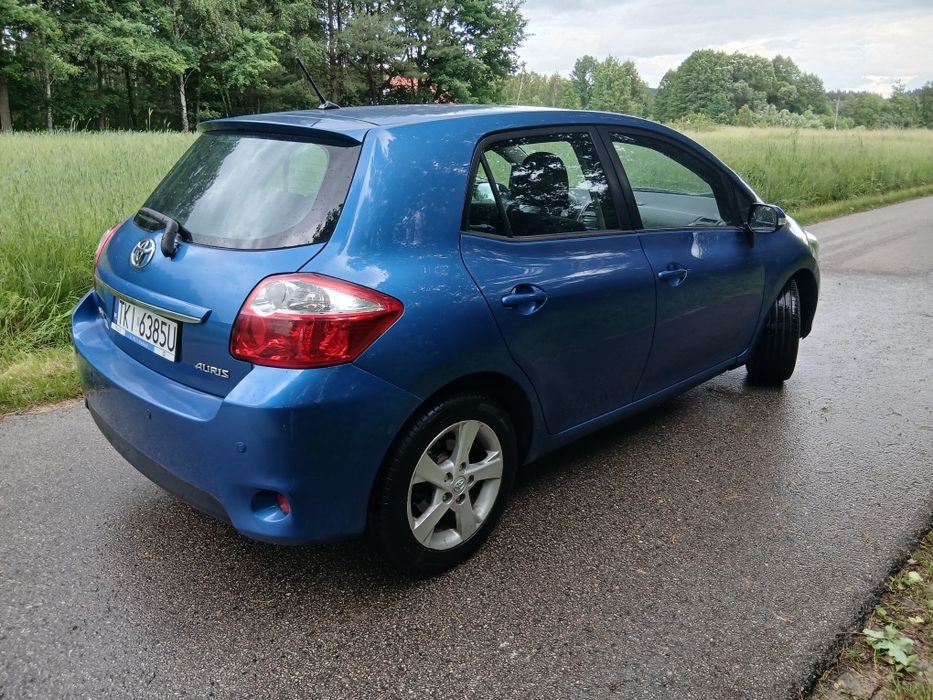 Toyota Auris  1.6