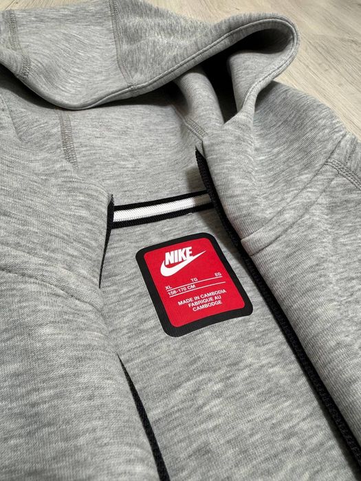 Продам кофта Tech fleece!