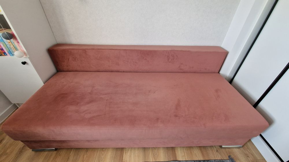 Łóżko rozkładane w bardzo dobrym stanie