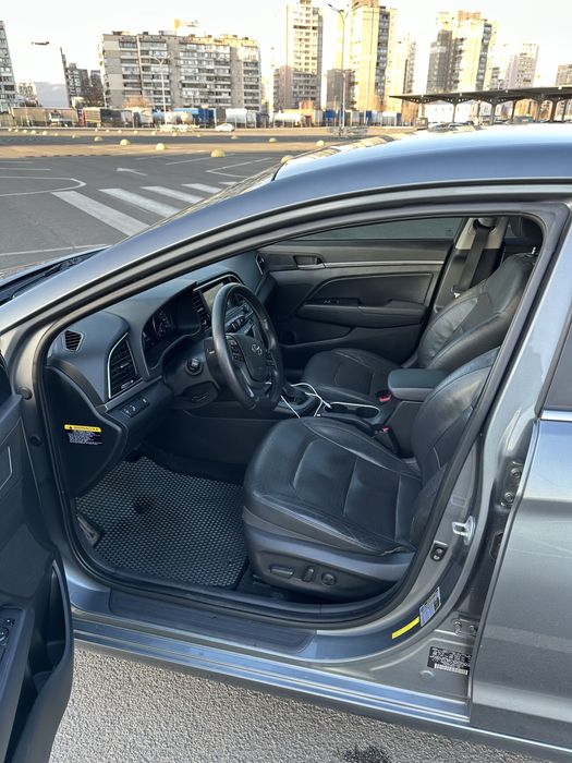Hyundai Elantra 2016