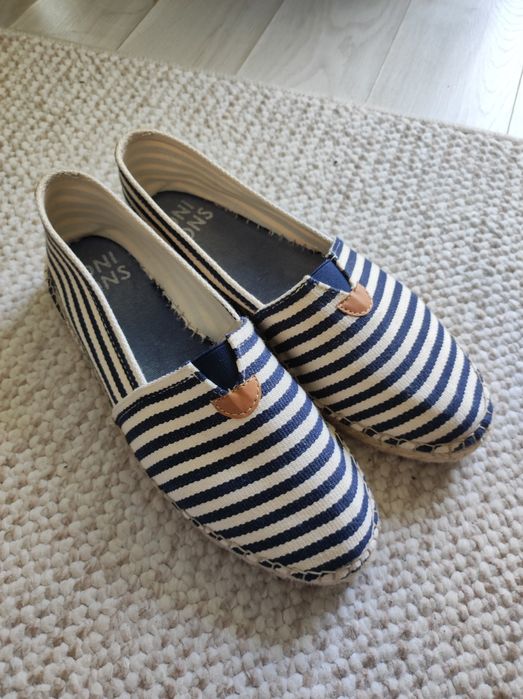 Nowe espadryle Toni Pons 41 paski marynarskie białe granatowe wygodne