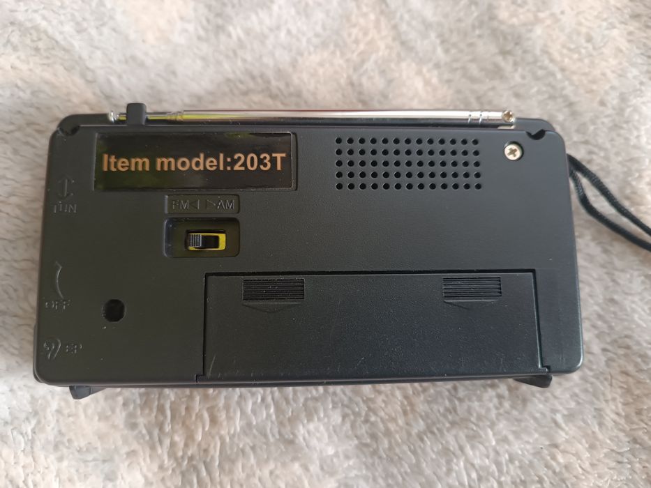 Портативний новий радіоприймач АМ- FM.88-108 МГц.