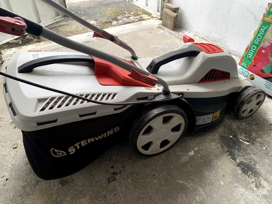Cortador de Relva STERWINS 35L pouco usado