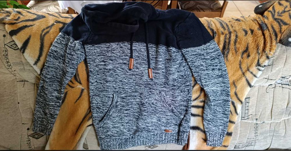 Okazja cenowa !! Stylowy sweter marki Hause