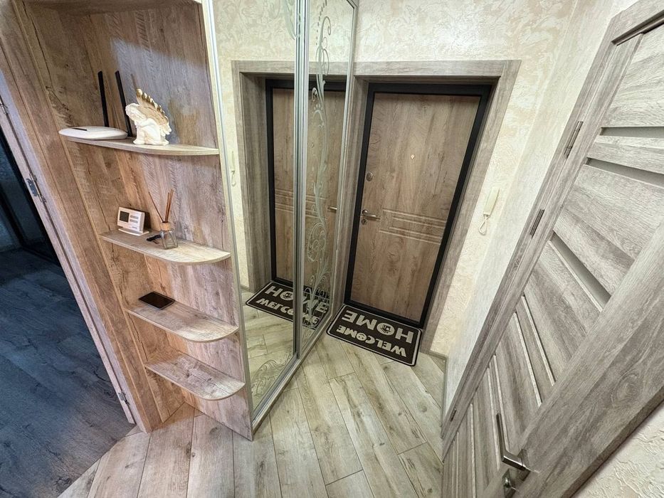 Подобово/погодинно, пр. Свободи, новобудова!