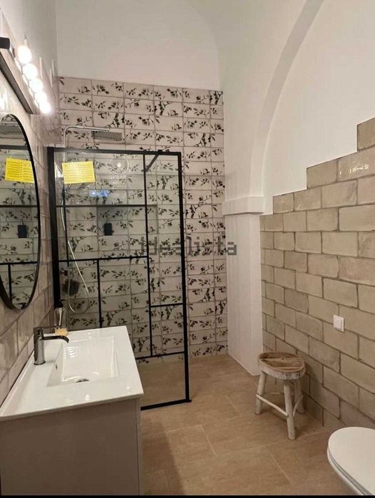 Moradia tradicional totalmente renovada no coração de Olhão