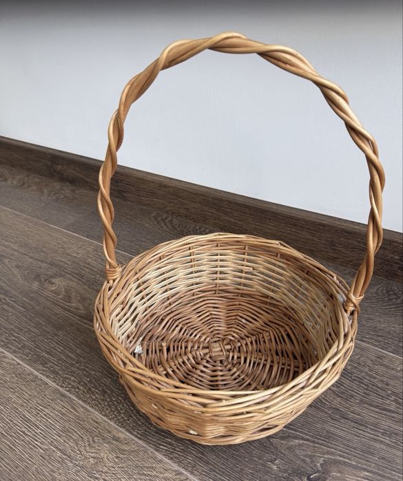 Koszyk wiklinowy