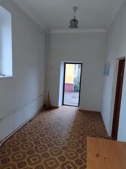 Нежитлове приміщення - м. Овруч, Житомирська обл.