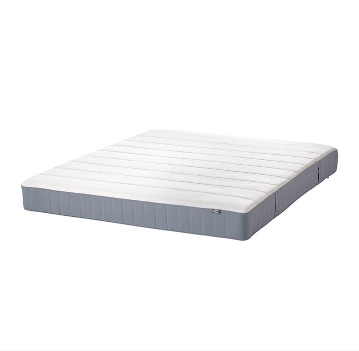 Cama Brimnes IKEA 140x200 + colchao