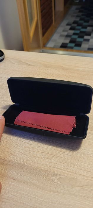 Etui na okukary okazja
