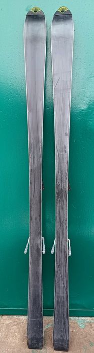 Гірські лижі Atomic Beta cayv