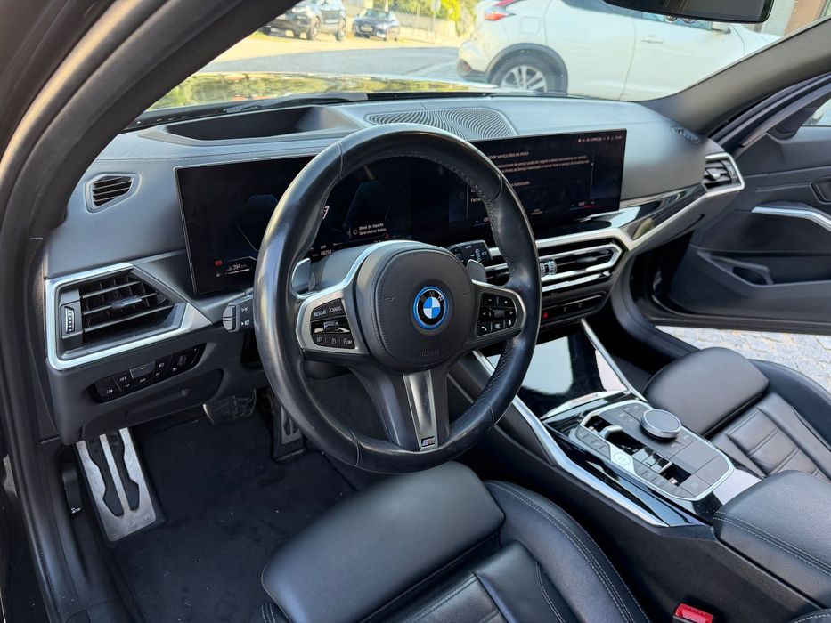 BMW 330 foto 4