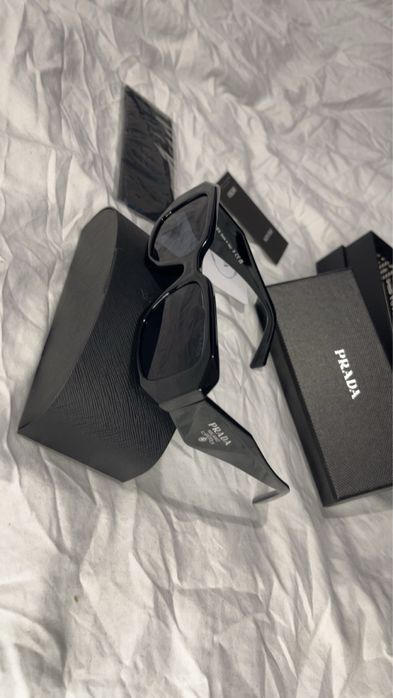 Okulary przeciwsłoneczne Prada, damskie