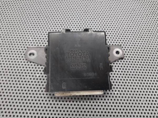 Módulo controlo de distância TOYOTA Prius Hatchback (_W2_)
