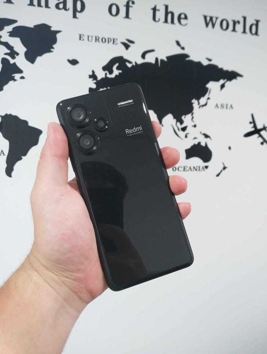 Xiaomi Redmi Note 13 Pro +
