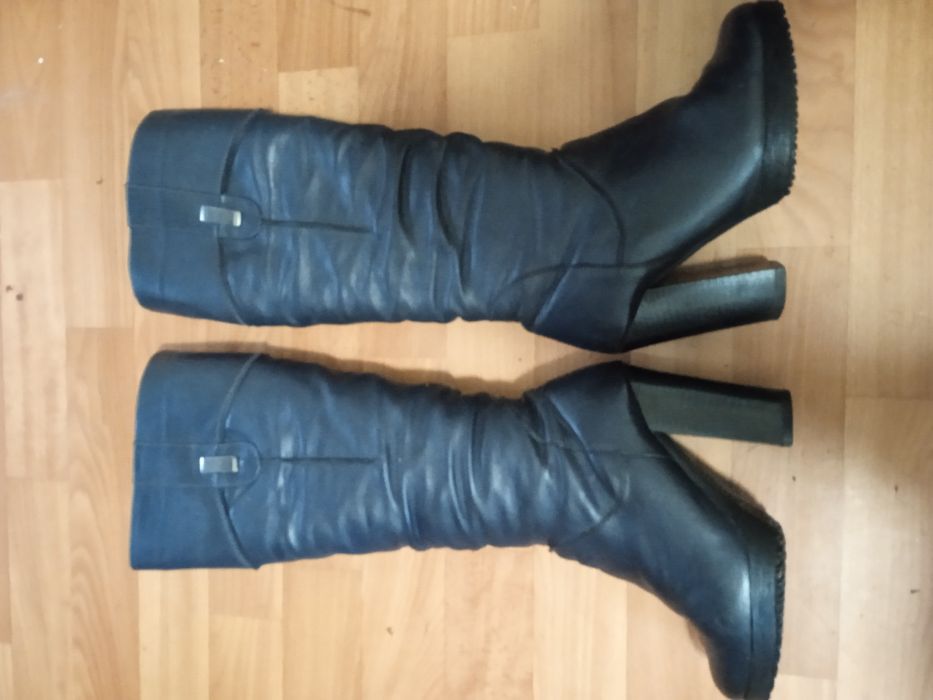 Стильні жіночі зимові сапожки