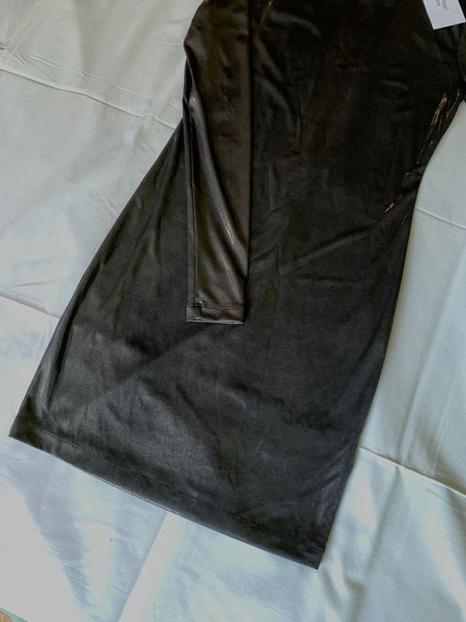 Нова сукня Calvin Klein