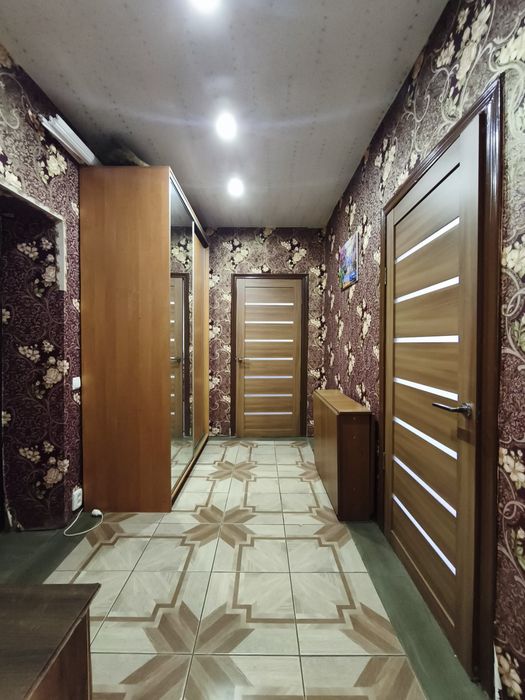 Продаж 2-х кімнатна квартира в с.Яблуневе