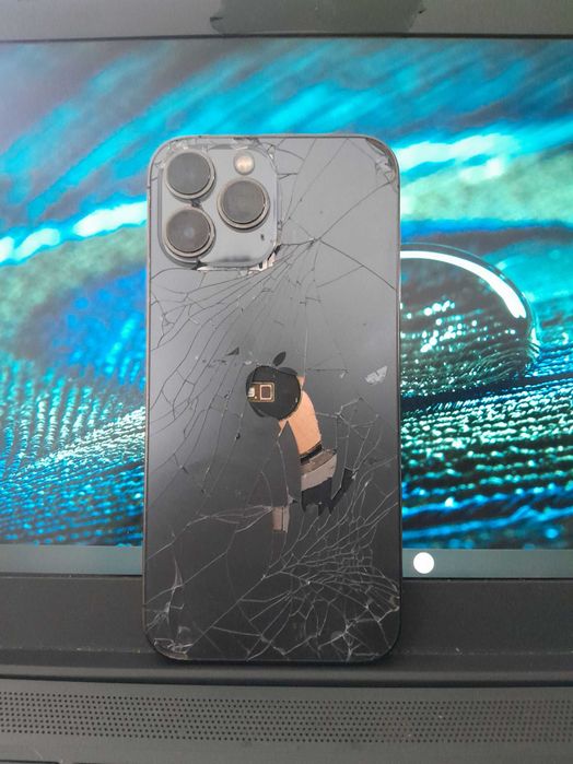 iPhone 13 Pro Max 128GB grafite desbloqueado. Leia os detalhes antes de comprar.
