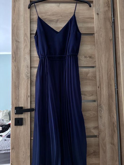 Sukienka wieczorowa, wyjściowa, plisowana ASOS