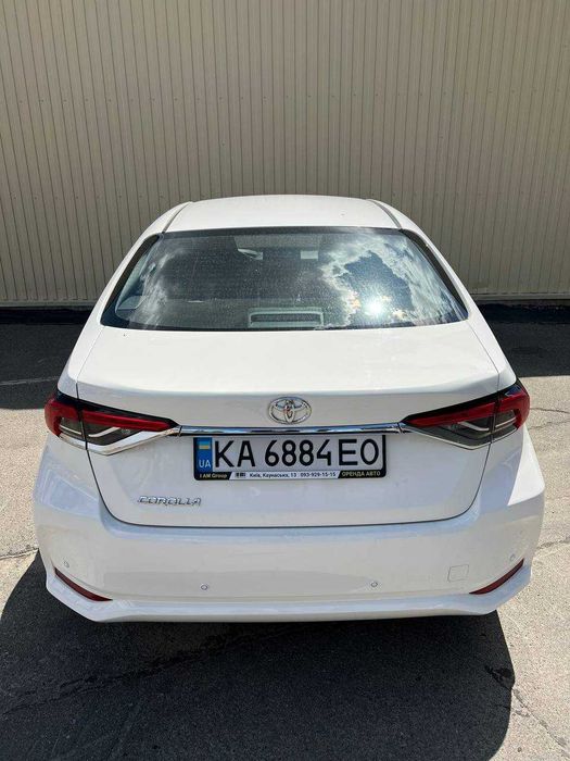 Оренда автомобіля для роботи в таксі Київ Toyota Corolla 2020