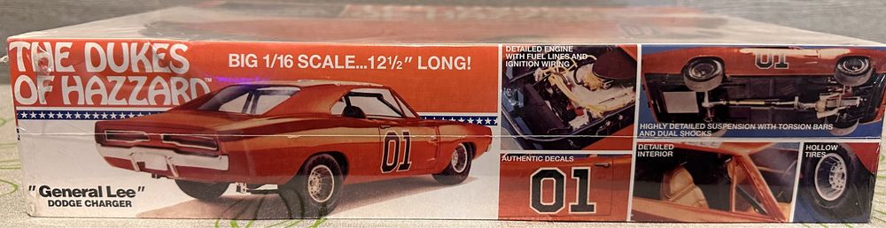 Сбоона модель Dodge Charger