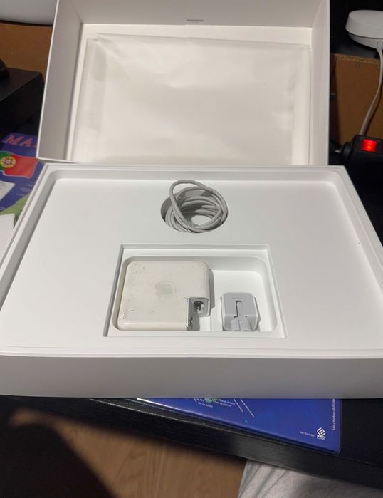 MacBook Pro 13" 500 GB SSD (2018) – Touch Bar – Excellent Condition64737891445762123