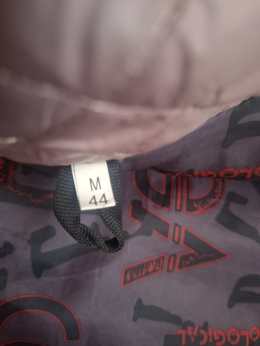 Куртка демісезонні 44р