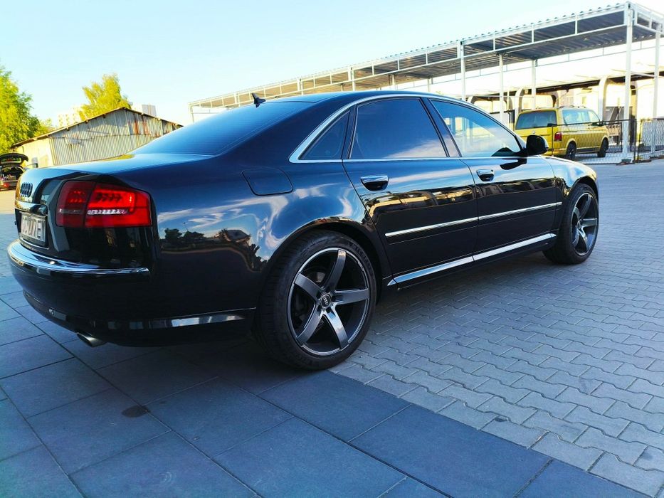 Sprzedam bardzo ładny egzemplarz Audi A8 D3 w super stanie