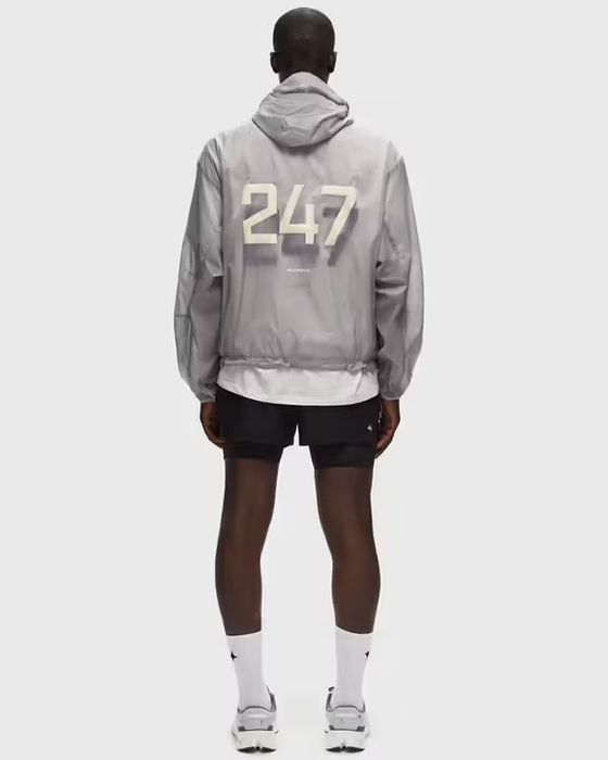Ветрівка Represent 247