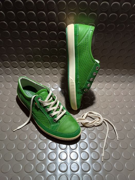 Женская обувь - Мокасины