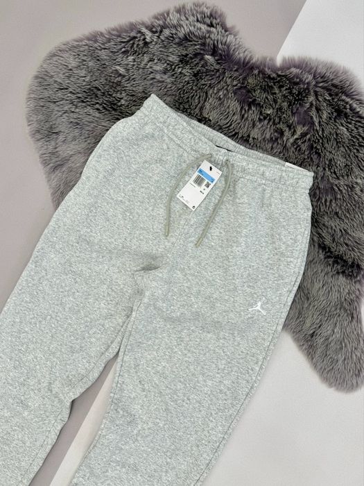 Новий костюм Jordan Brooklyn Fleece М розмір