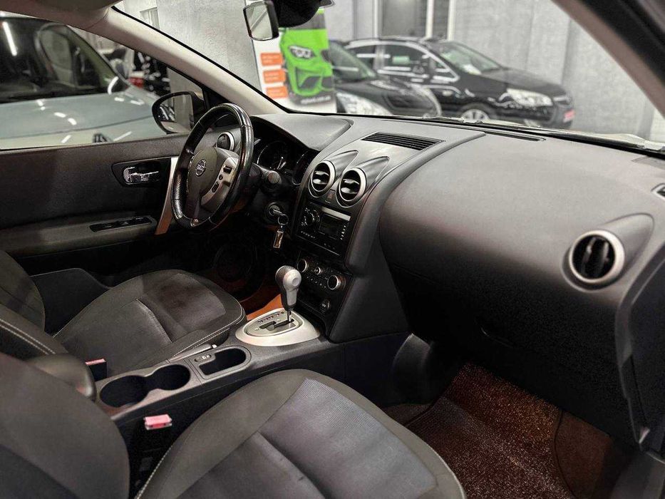 Продам NISSAN QASHQAI 2011 року