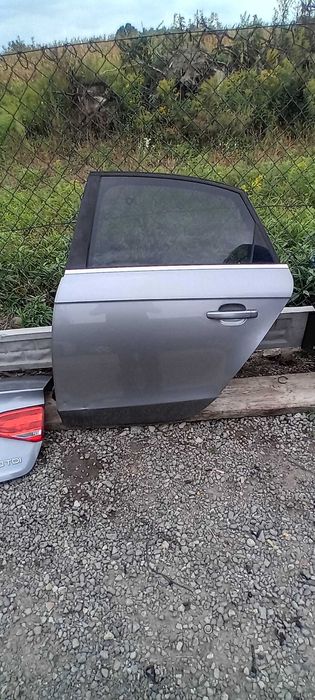 Drzwi-lewy-tyl-audi-a4-b8-sedan-ly7g