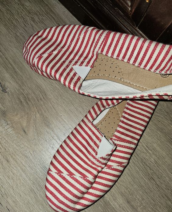 Alpercatas vermelhas  novas