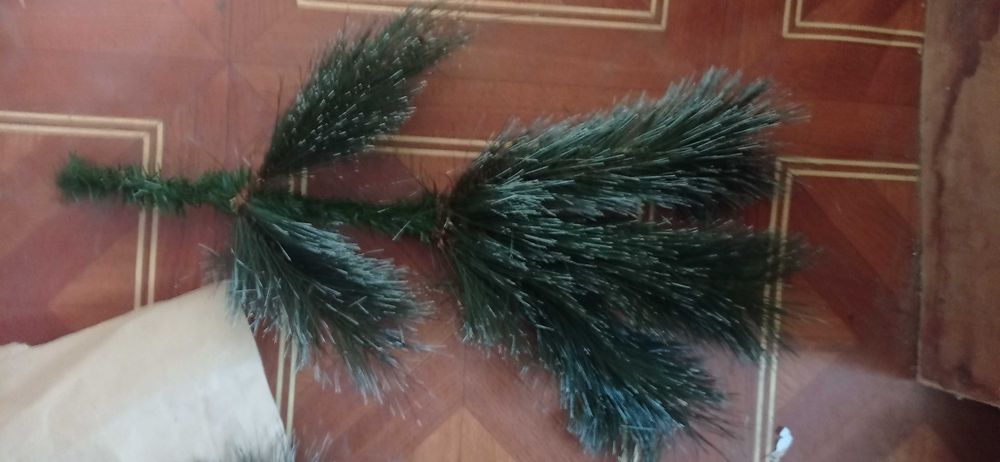 Ветки искусственной елки , ветки  елки для поделок