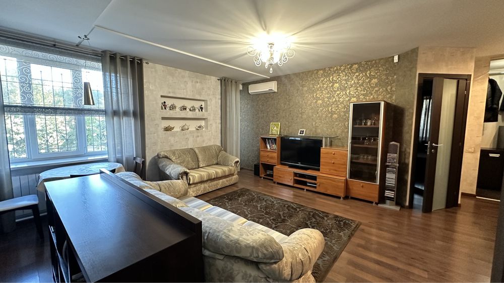 Продаж 2 кімн кв, центр, парк