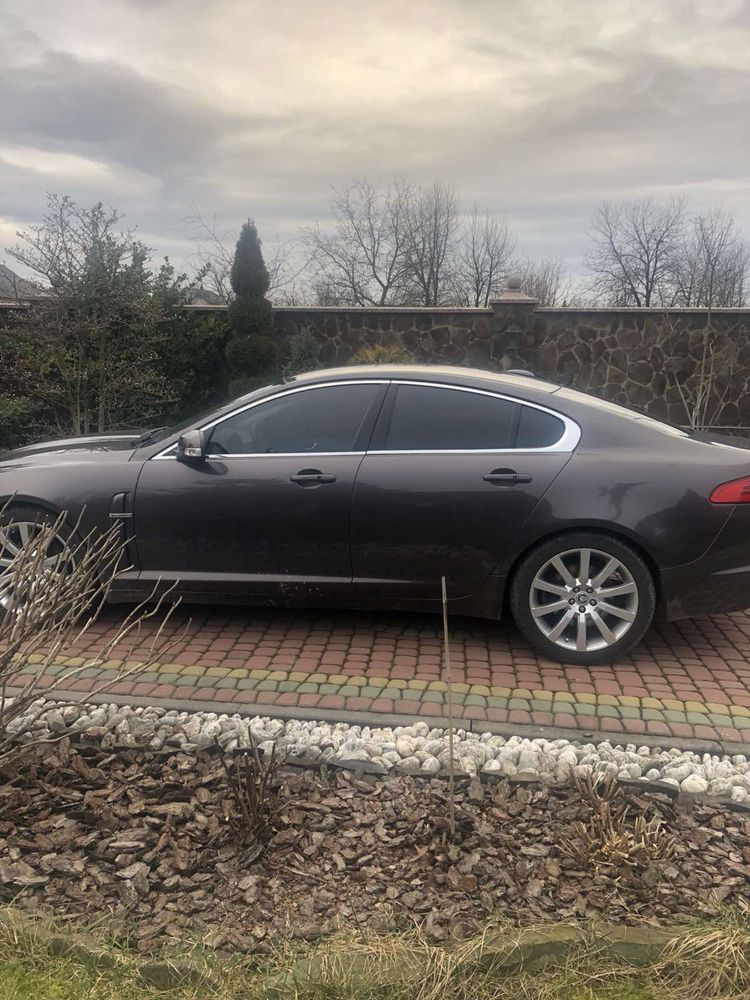 Jaguar xf 2 7 disel 9 300 jaguar olx