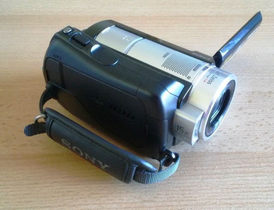 Sony HDR-SR10E Video Camera (Impeccable)64585634708993122